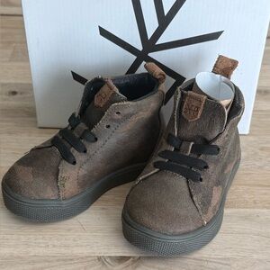 Freshly Picked Camouflage High-Top Sneakers